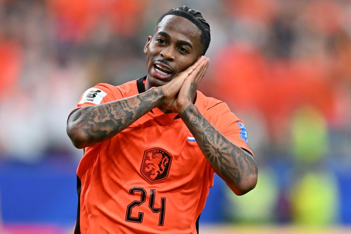 Crysencio Summervile celebrates