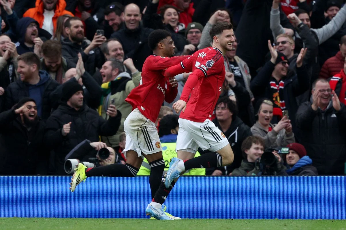 Manchester United duo Amad and Mason Mount have been linked to AC Milan