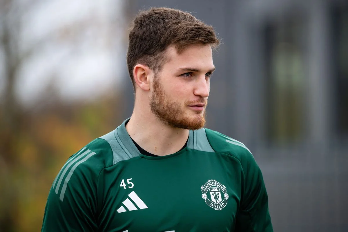 A picture of Dermot Mee of Manchester United