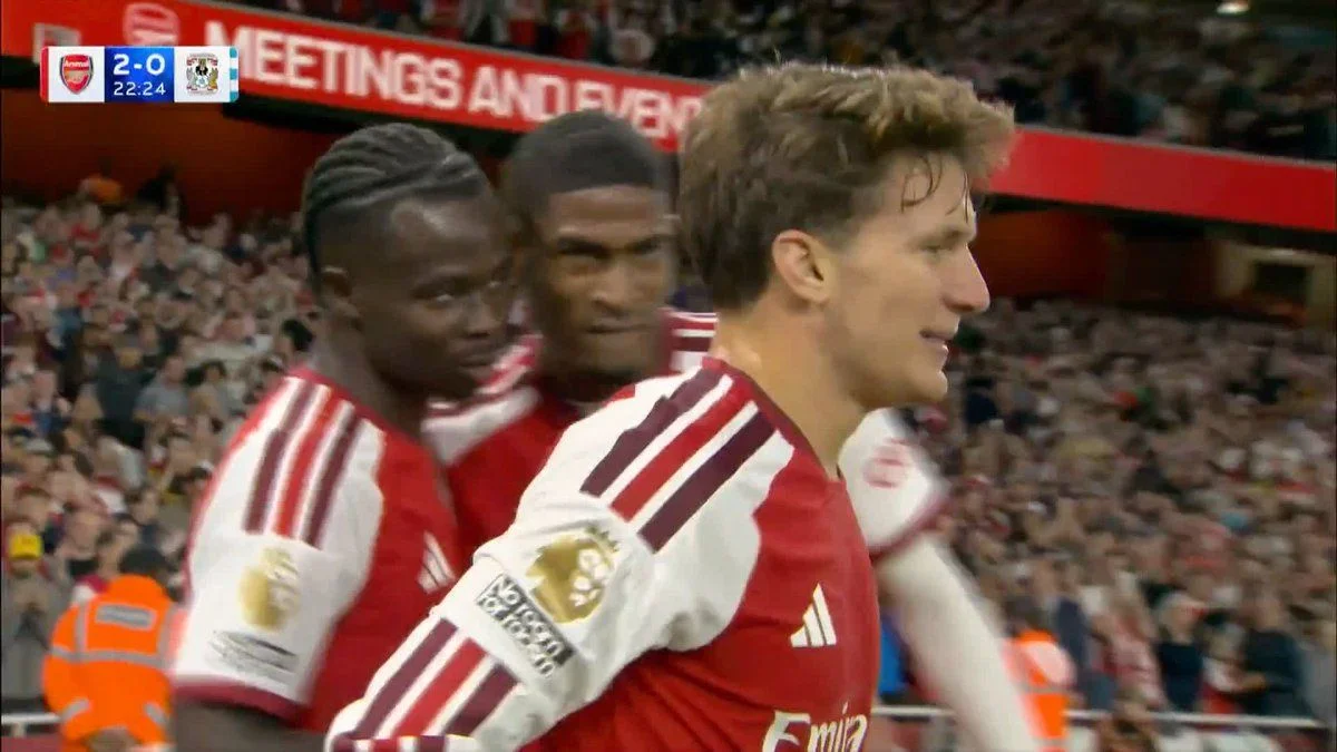Watch: Bukayo Saka taps it home from close range after excellent play from new signing Christos Tzolis