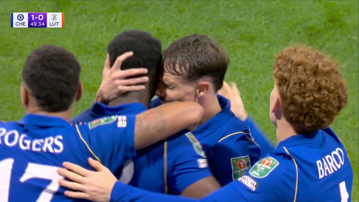 Danny Welbeck celebrating debut Chelsea goal