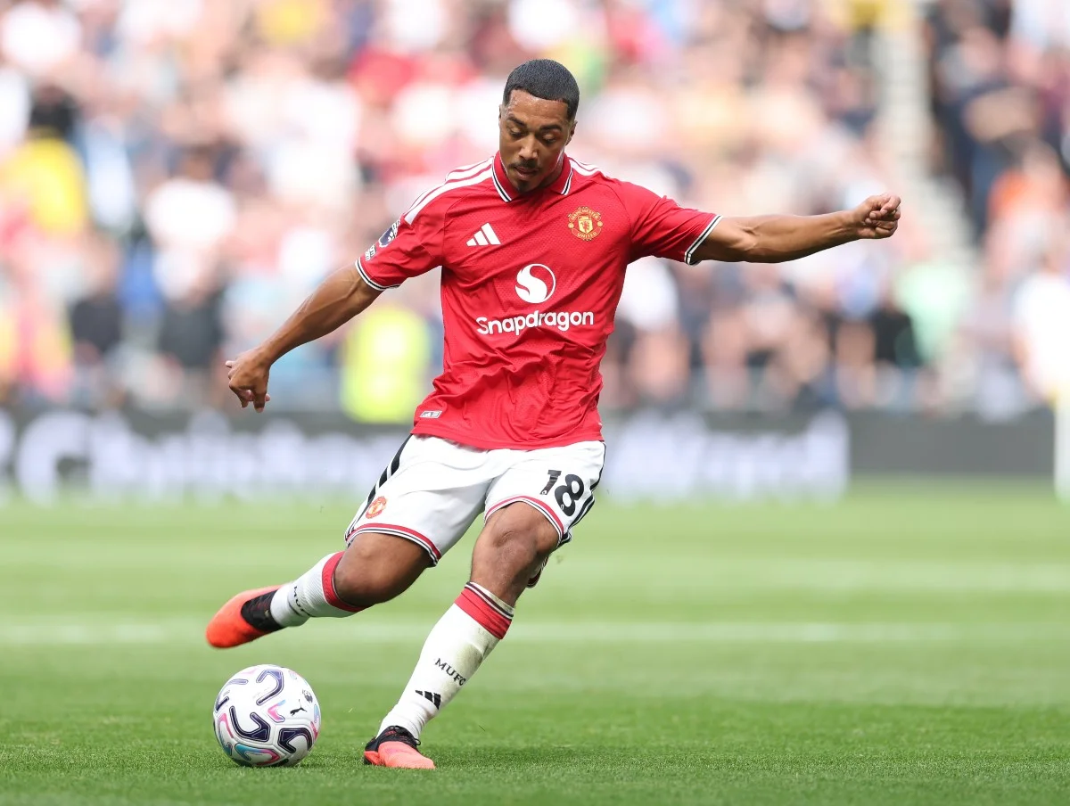 Youri Tielemans in action for Manchester United